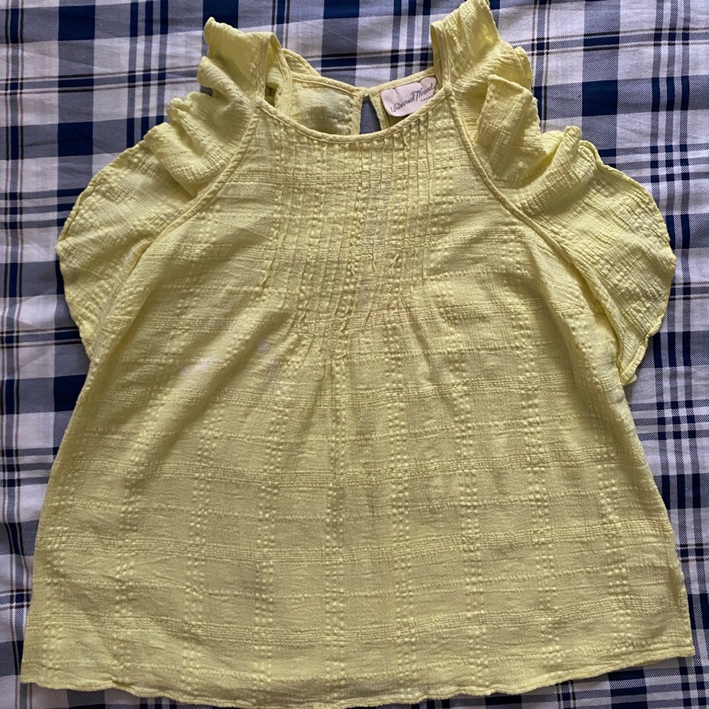 Universal Thread light green blouse